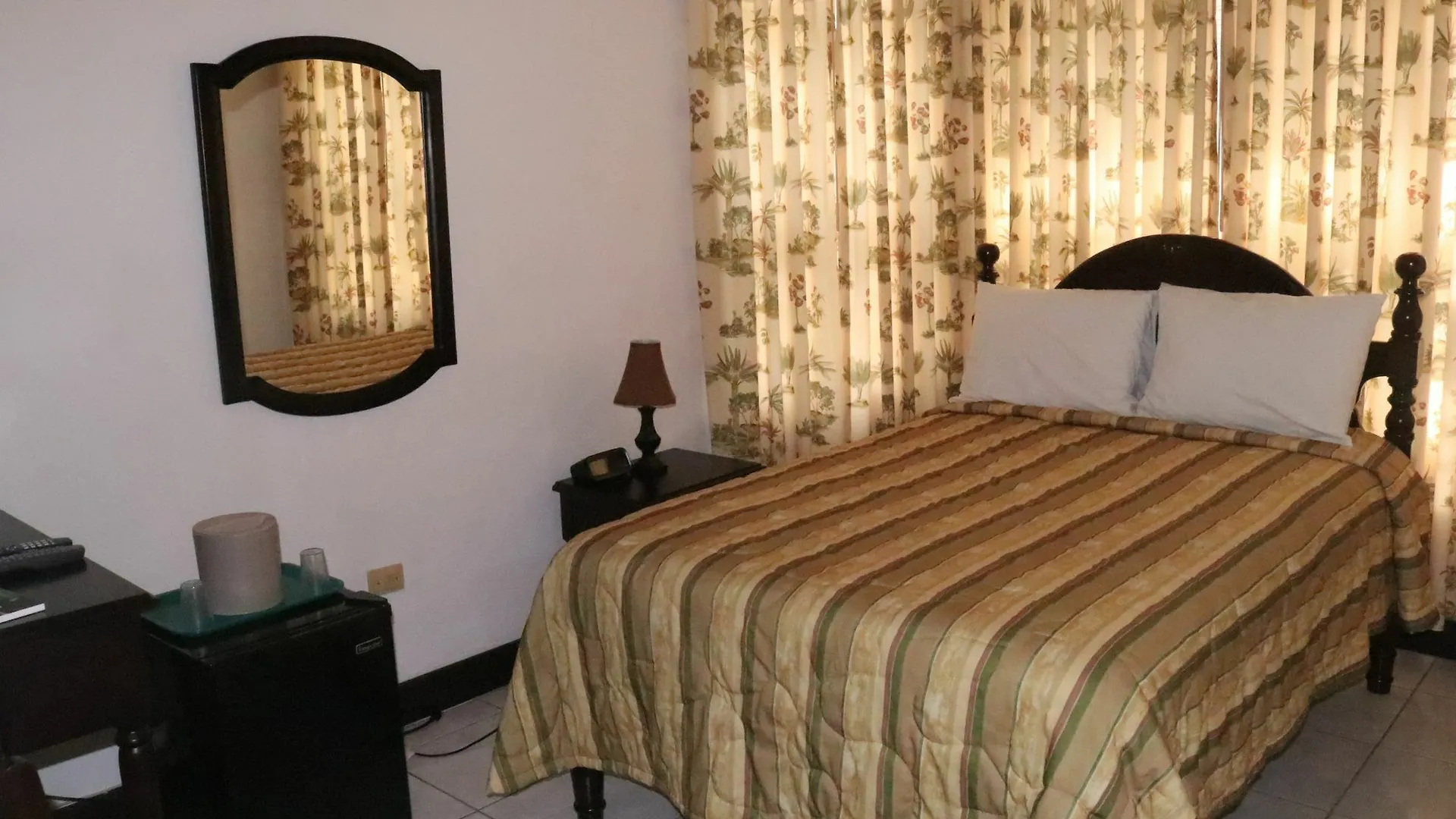 Pink Rock Bed & Breakfast Ocho Rios Jamaica